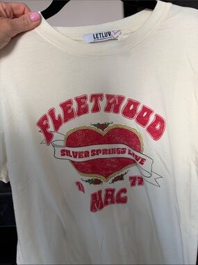 Letluv Cream Fleetwood Graphic Tee - Silver Springs Live